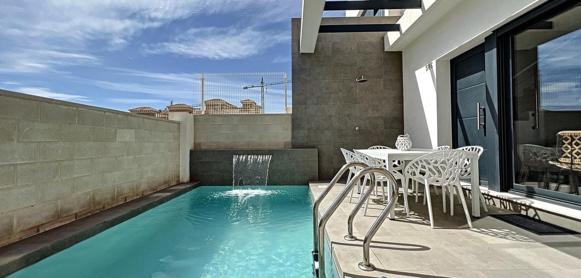 House in Urbanizacion los Balcones - view 1