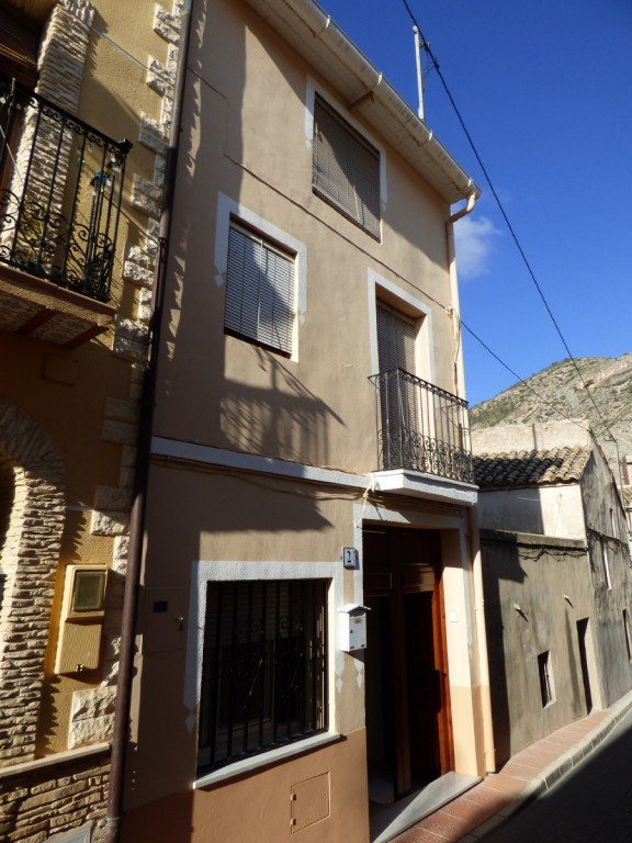 House in Orcheta - view 1