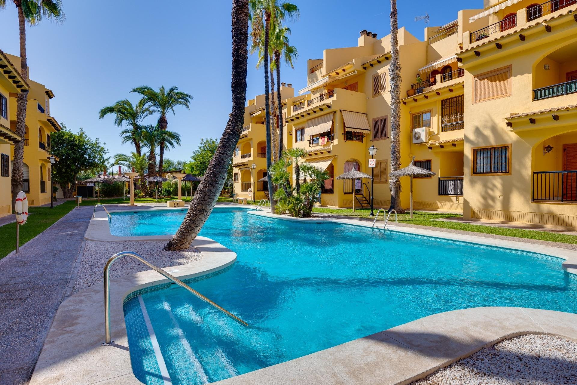 Apartment in Torrelamata - view 1