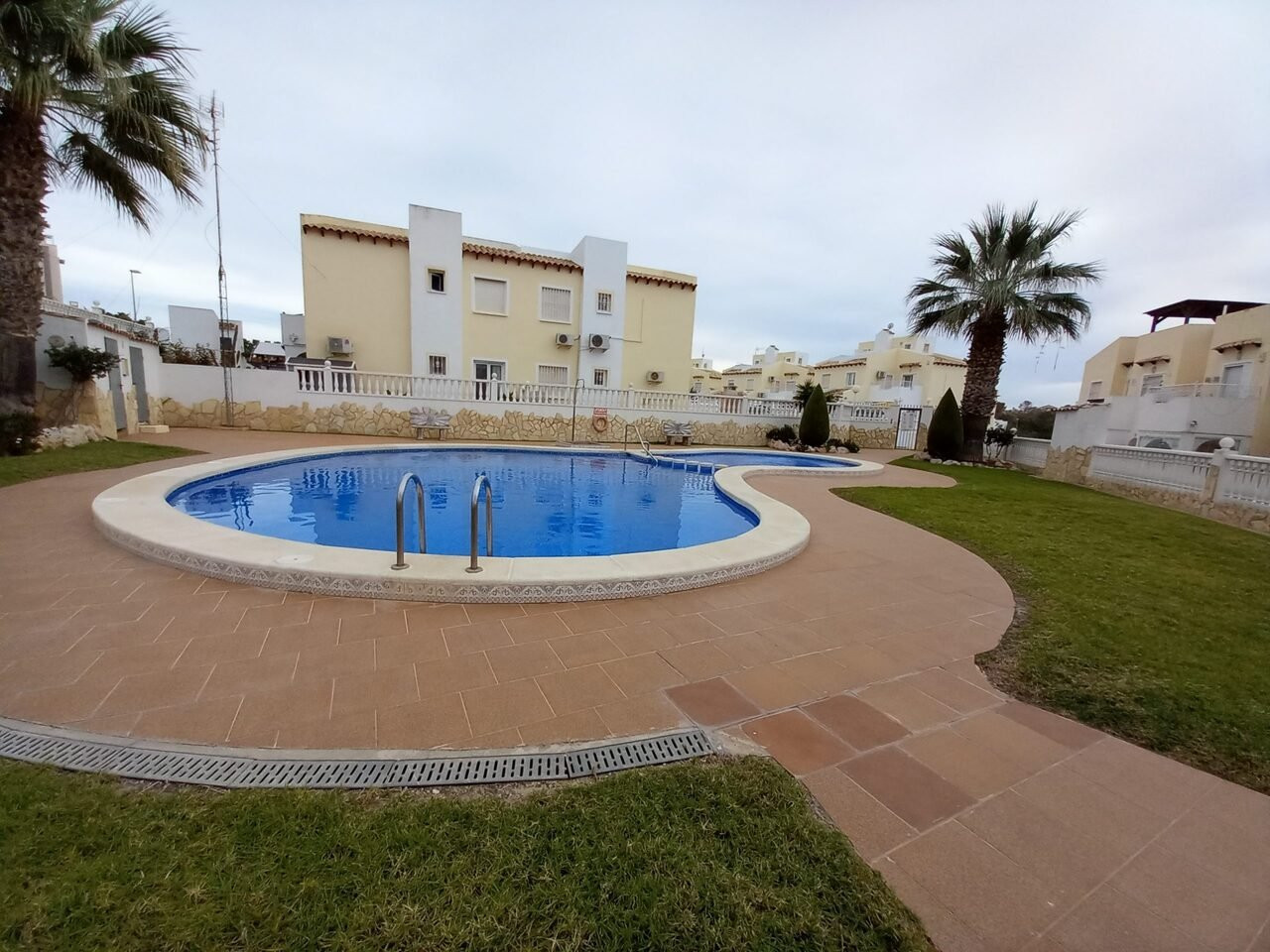 Apartment in La Zenia - view 1