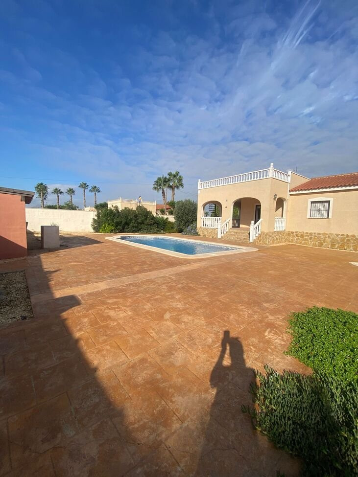 Villa in Catral - view 1
