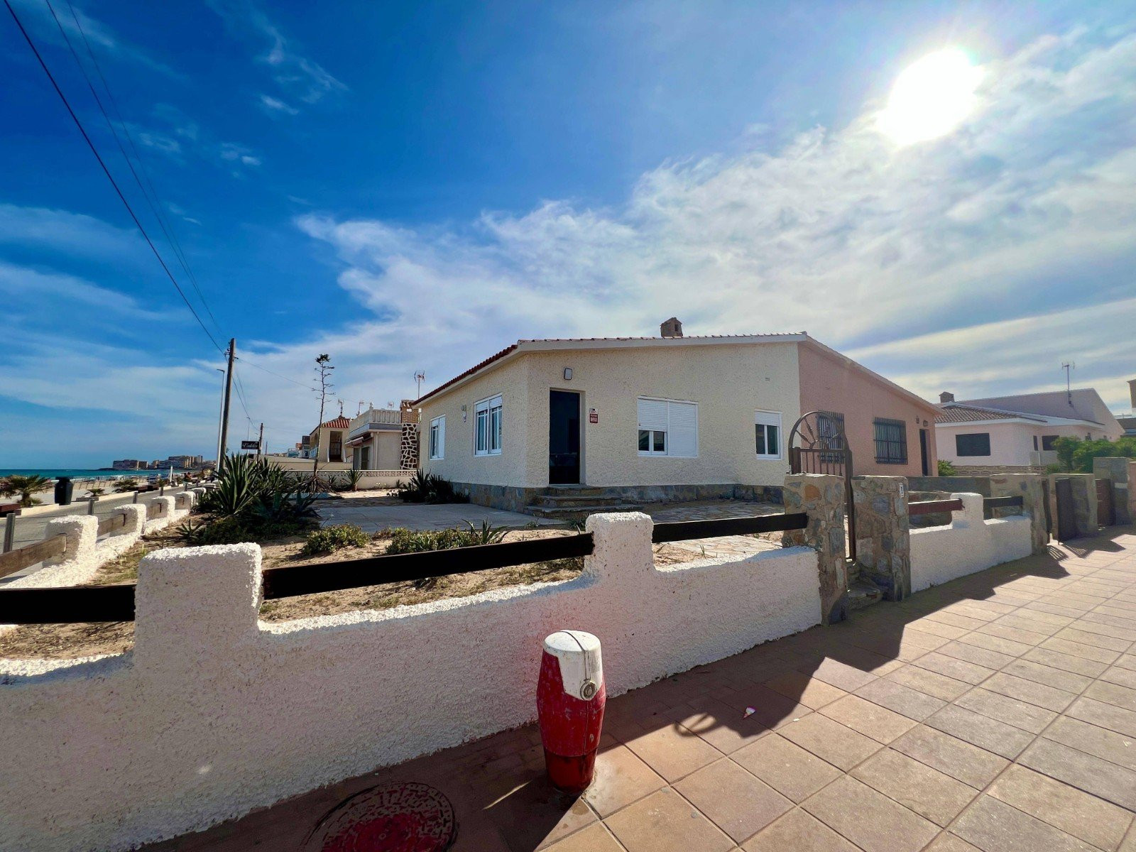 Villa in Torrelamata - view 1