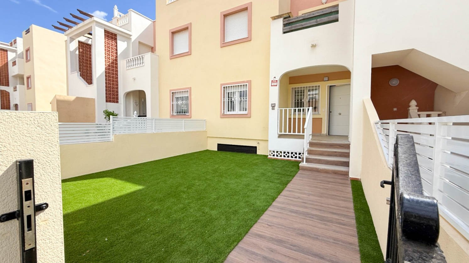 Apartment in Playa Flamenca - view 1