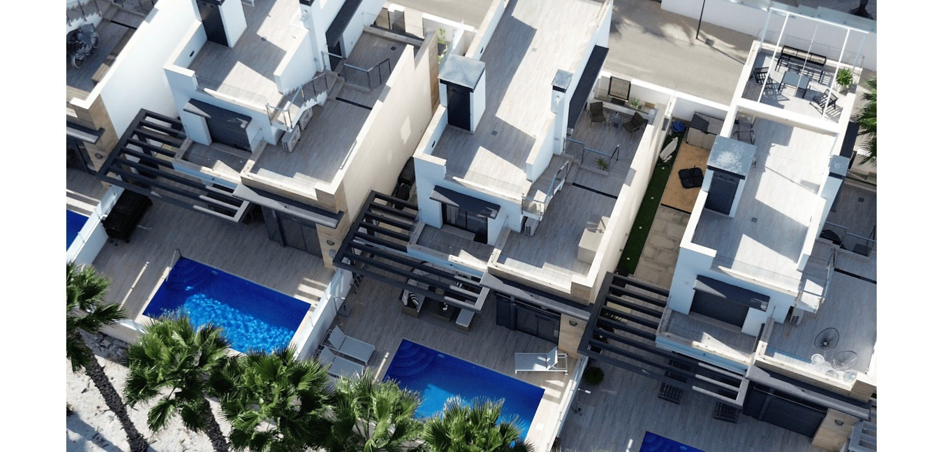 Villa in La Zenia - view 1