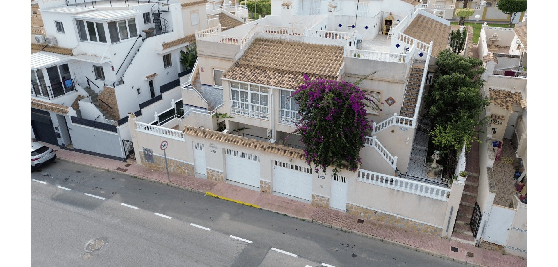 House in Punta Prima - view 1