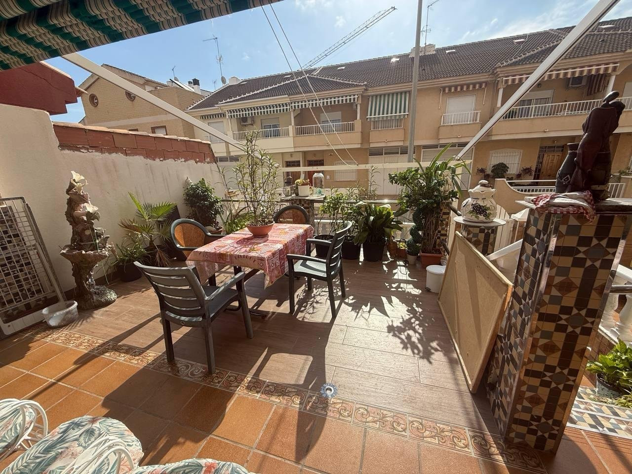 Apartment in Los Tarragas - view 1