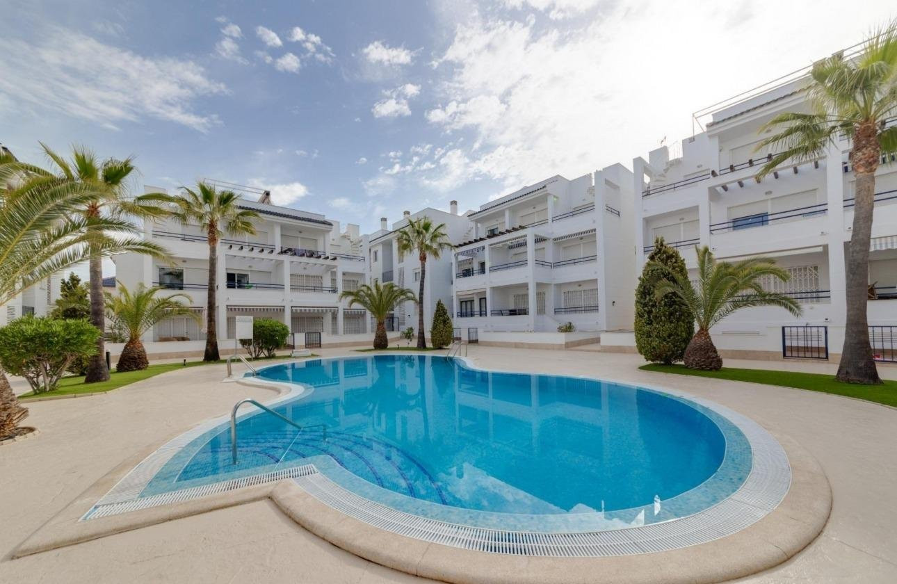 Apartment in Punta Prima - view 1