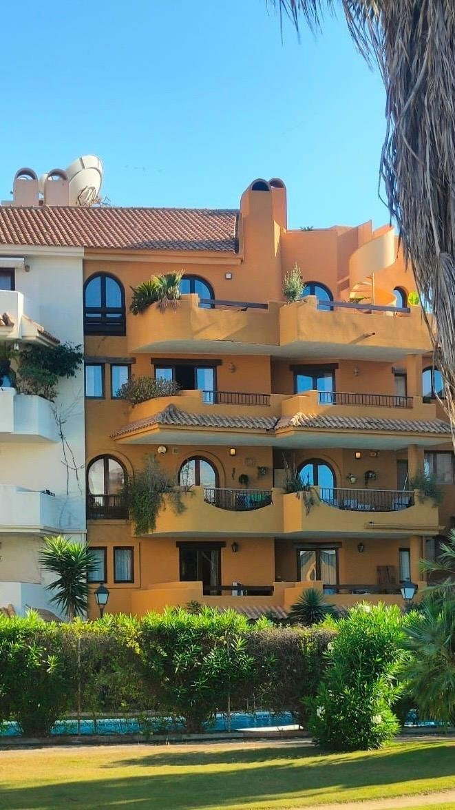 Apartment in Punta Prima - view 1