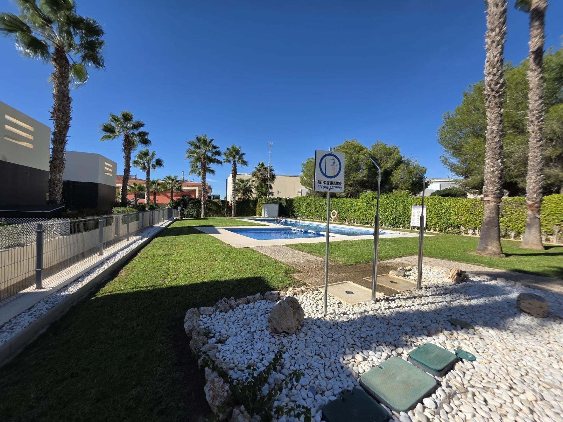 Villa in La Zenia - view 1