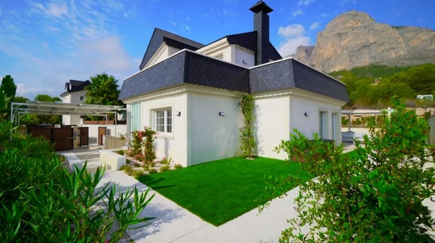 House in Polop - view 1