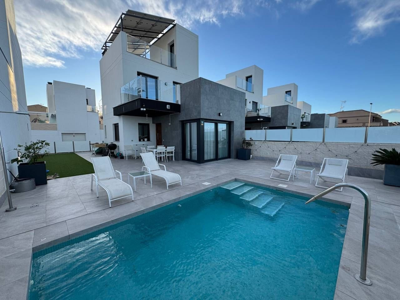 House in Torrevieja - view 1