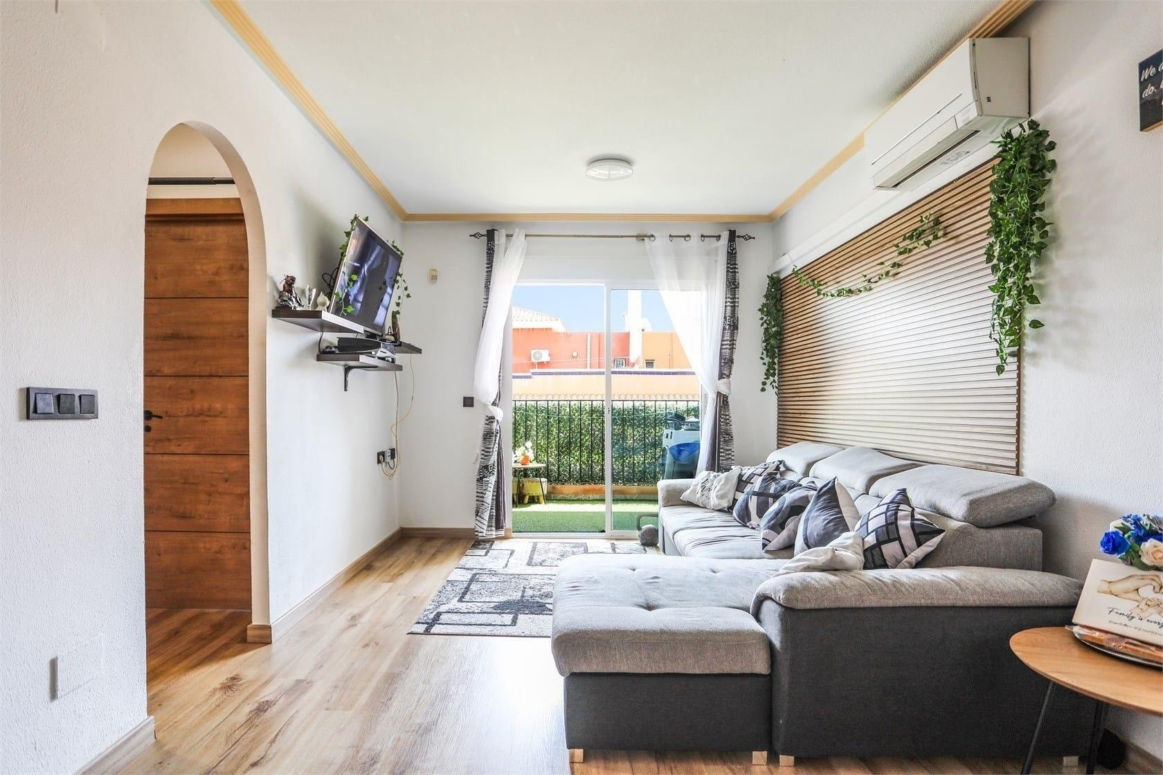 Apartment in Playa Flamenca - view 1