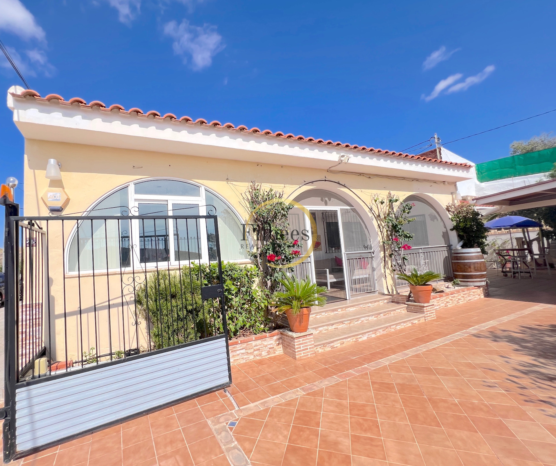 House in Perin - view 1