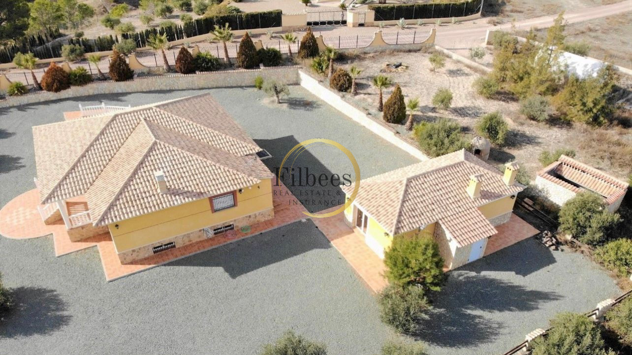 Farm, Ranch or Equestrian in Los Lorcas - view 1