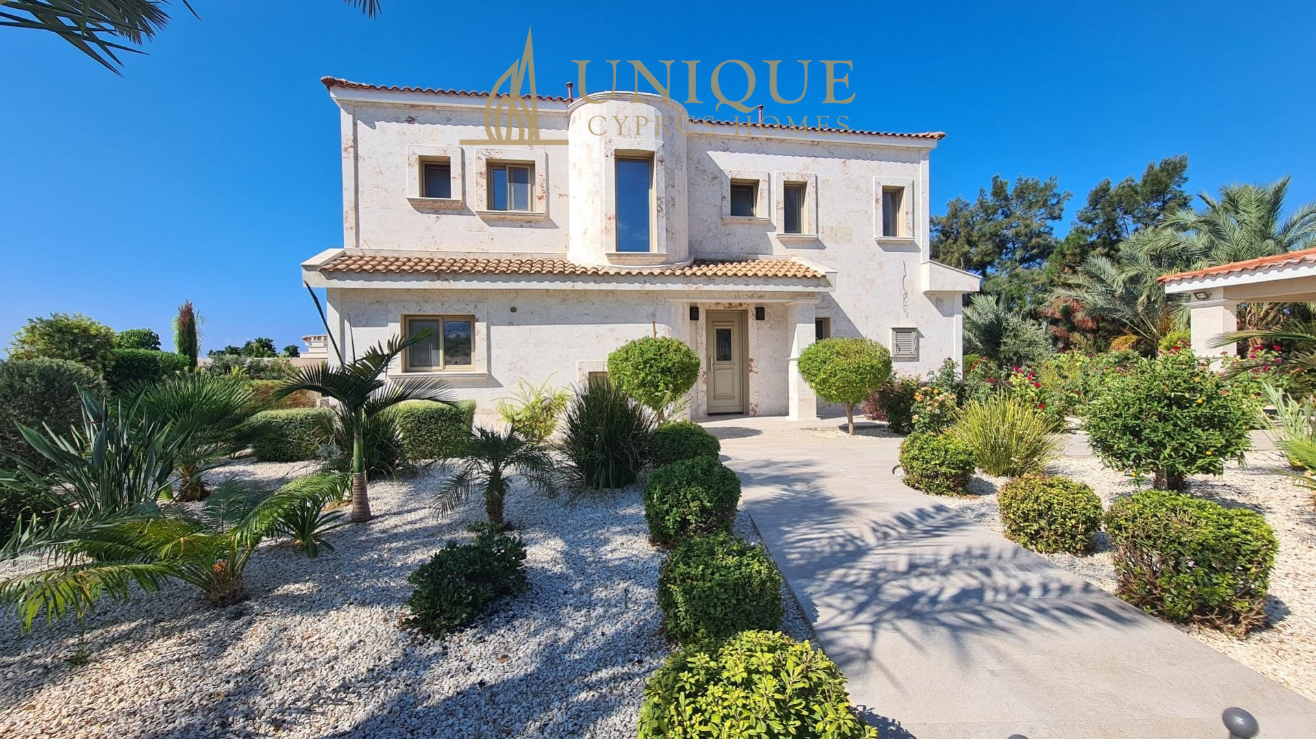 House in Pegeia - view 1