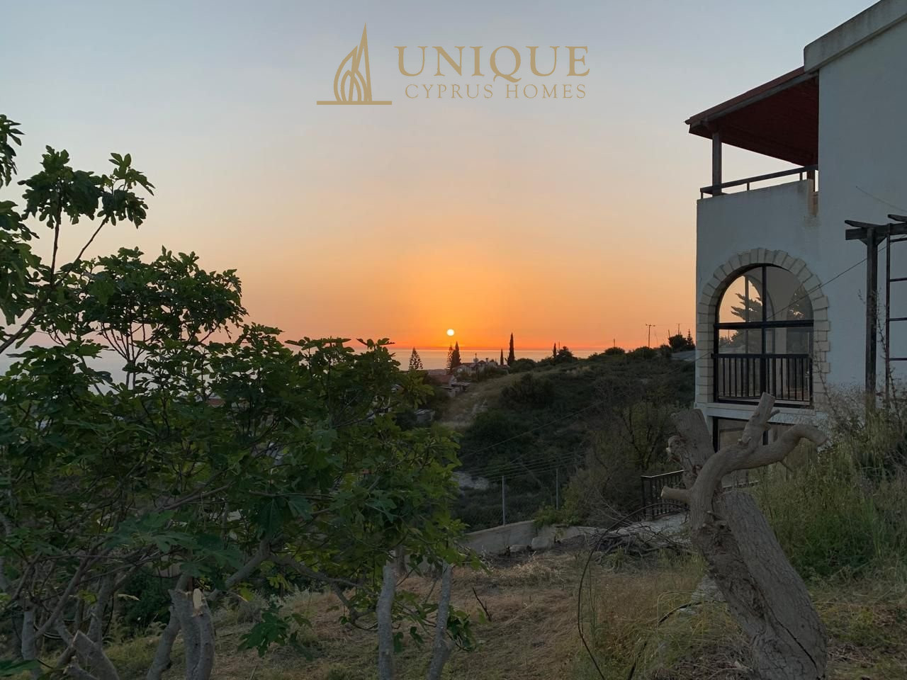 House in Tala - view 1