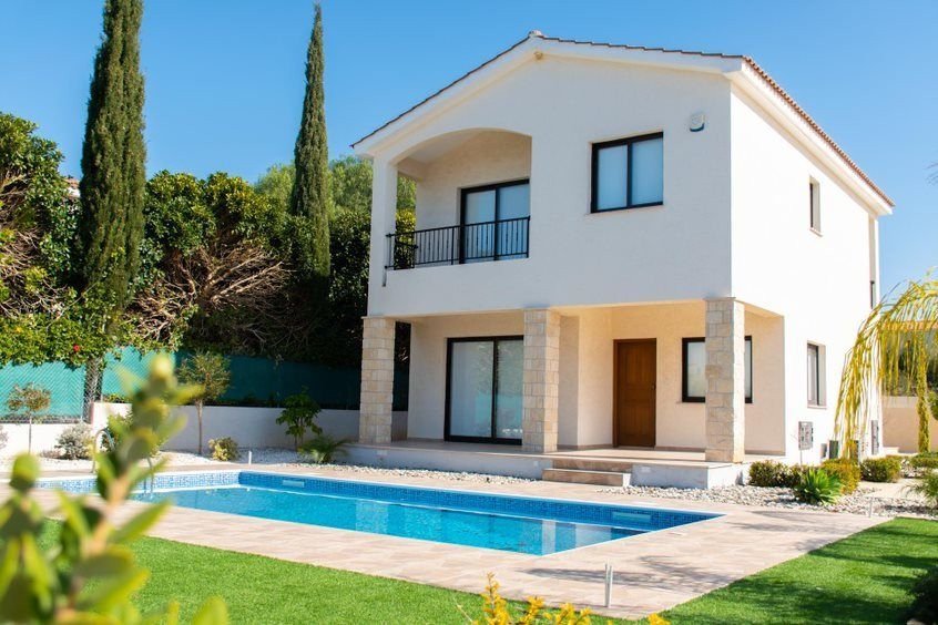 Villa in Kouklia - view 1