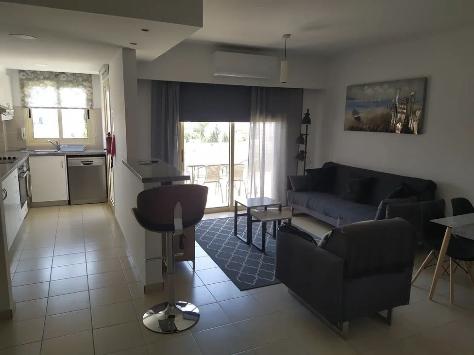 Apartment in Paphos - view 1