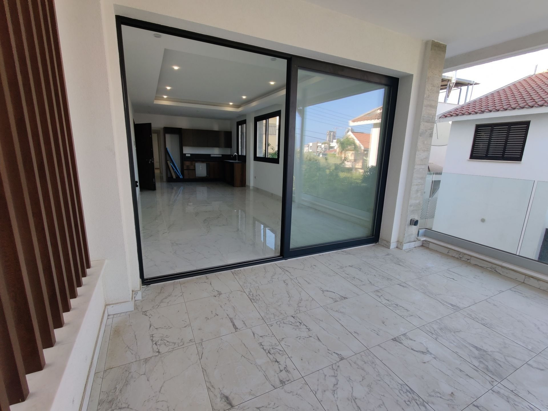 Apartment in Germasogeia - view 1
