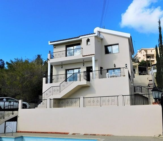 House in Yeroskipou - view 1