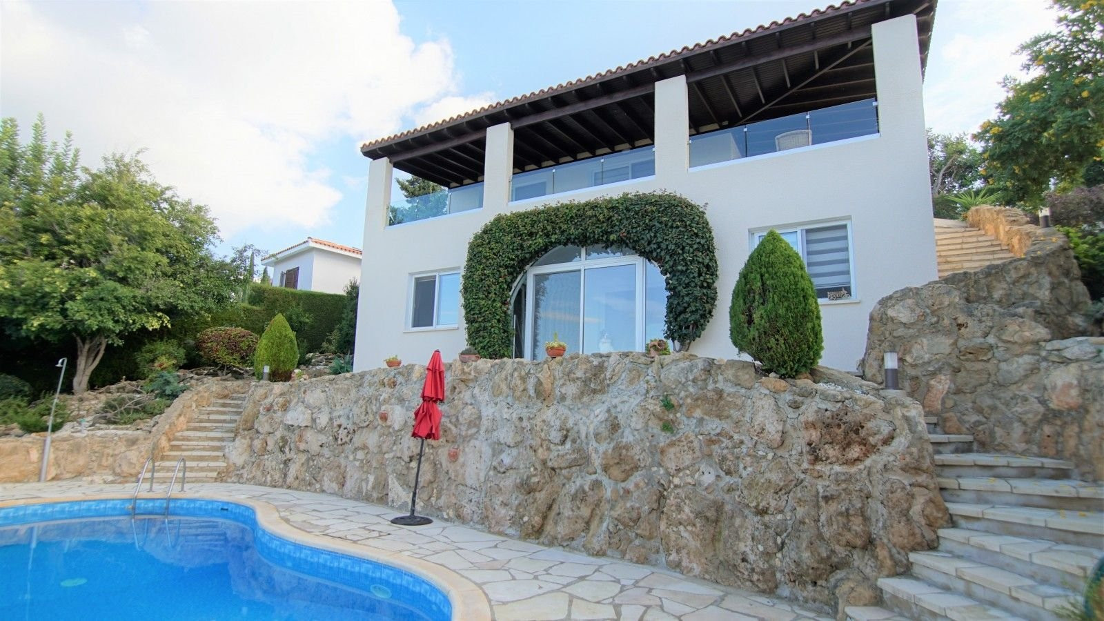 House in Tala - view 1