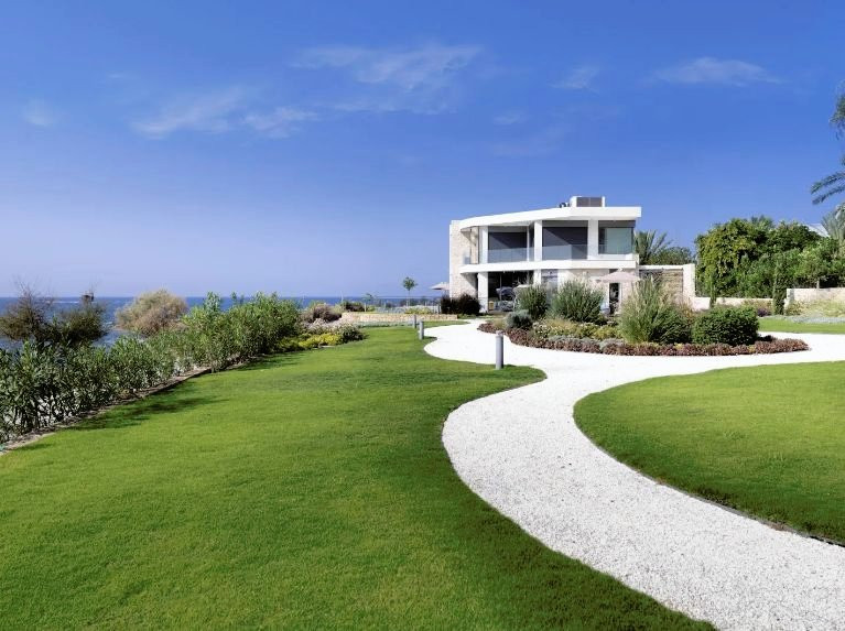 House in Chlorakas - view 1
