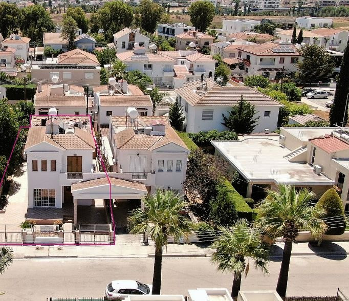 House in Synoikismos Anthoupolis - view 1