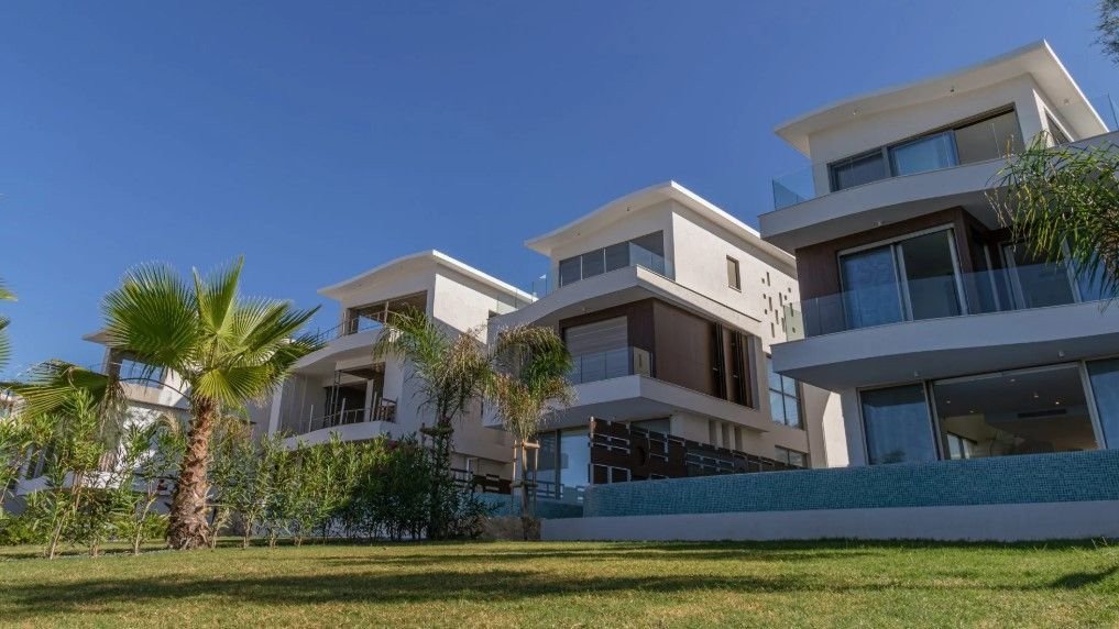 House in Kissonerga - view 1