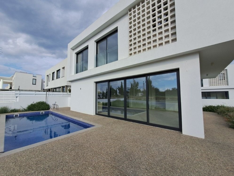 House in Pernera - view 1