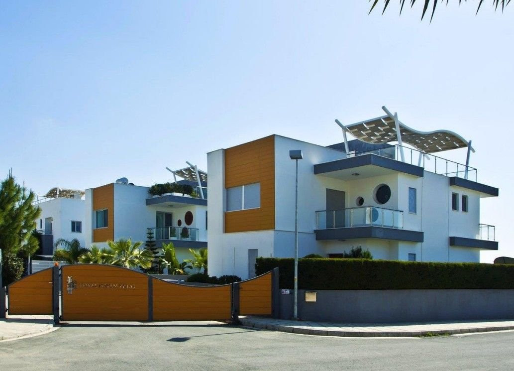 House in Mouttagiaka - view 1