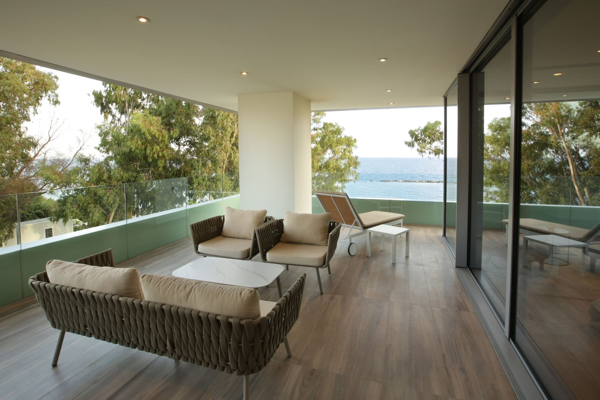 Apartment in Agios Tychon - view 1