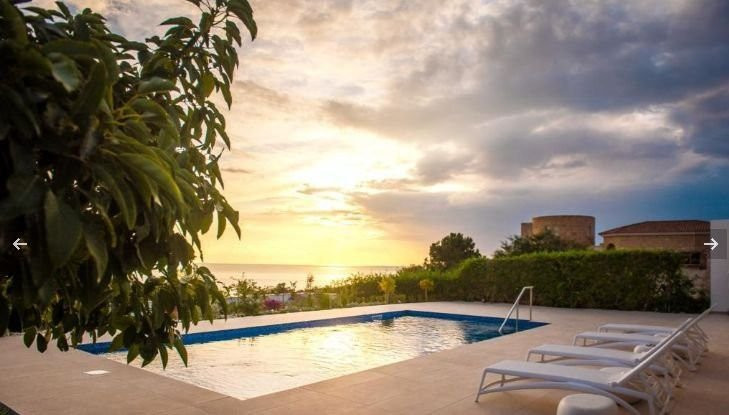 House in Agios Georgios - view 1
