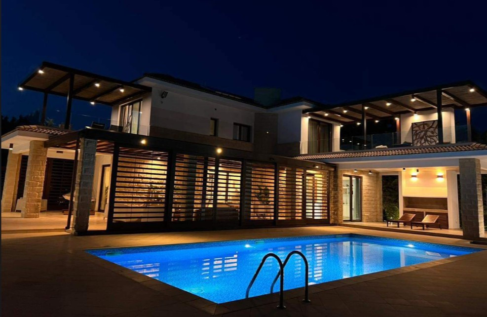 House in Kouklia - view 1