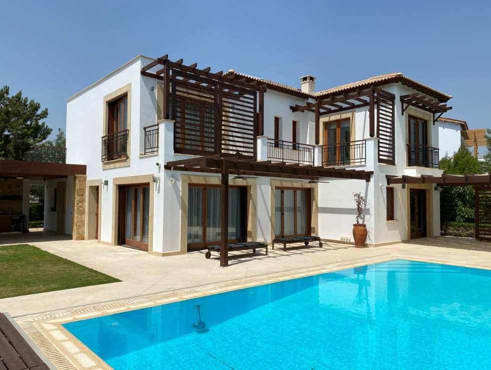House in Kouklia - view 1