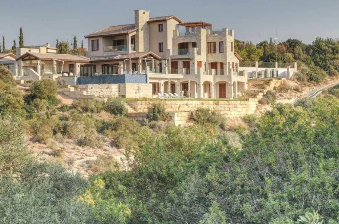 House in Kouklia - view 1