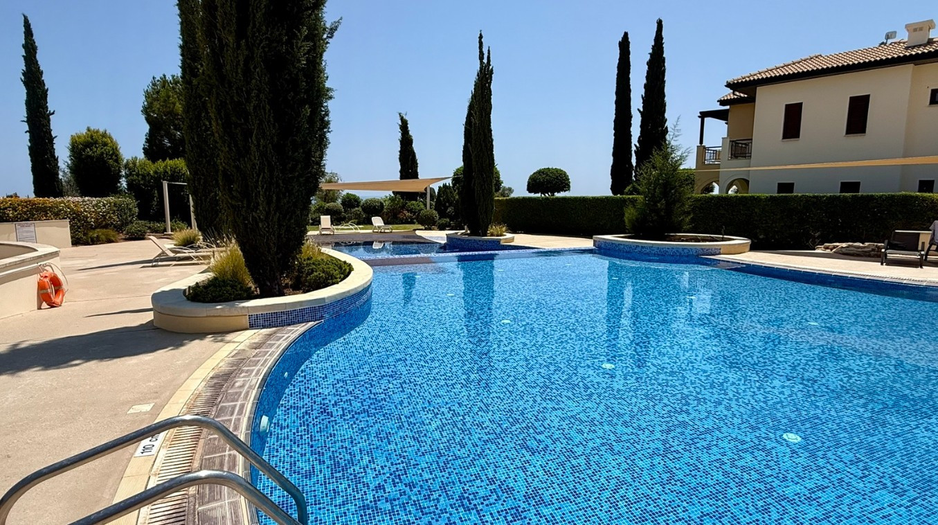 Apartment in Kouklia - view 1