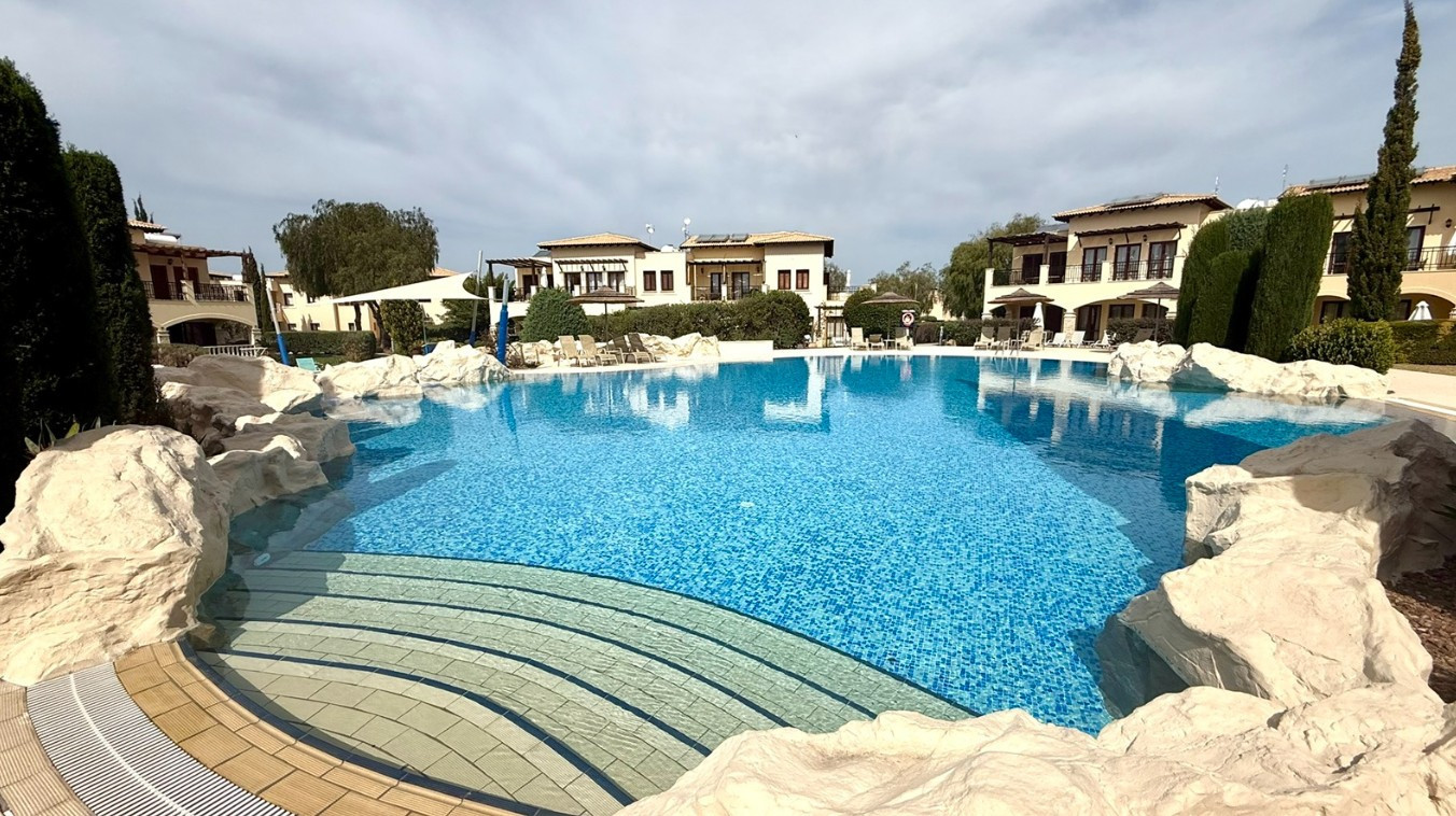 Apartment in Kouklia - view 1