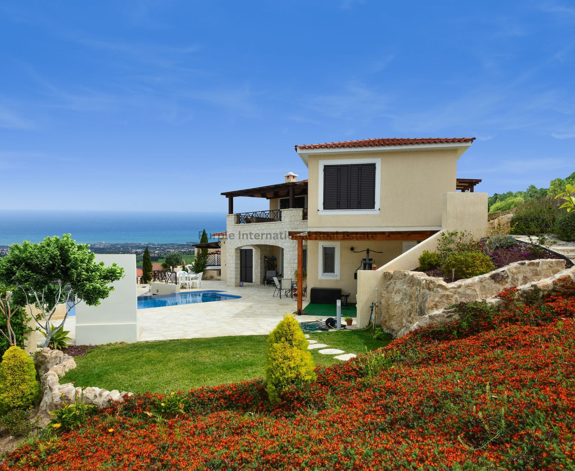 House in Tala - view 1