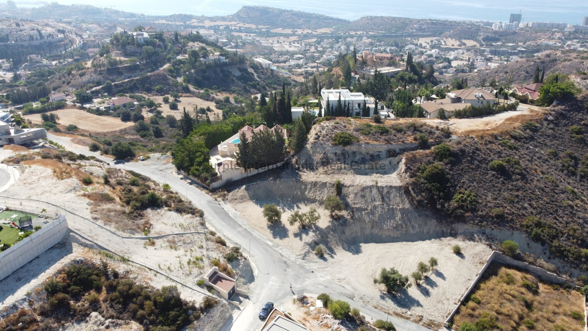 House in Agios Tychon - view 1