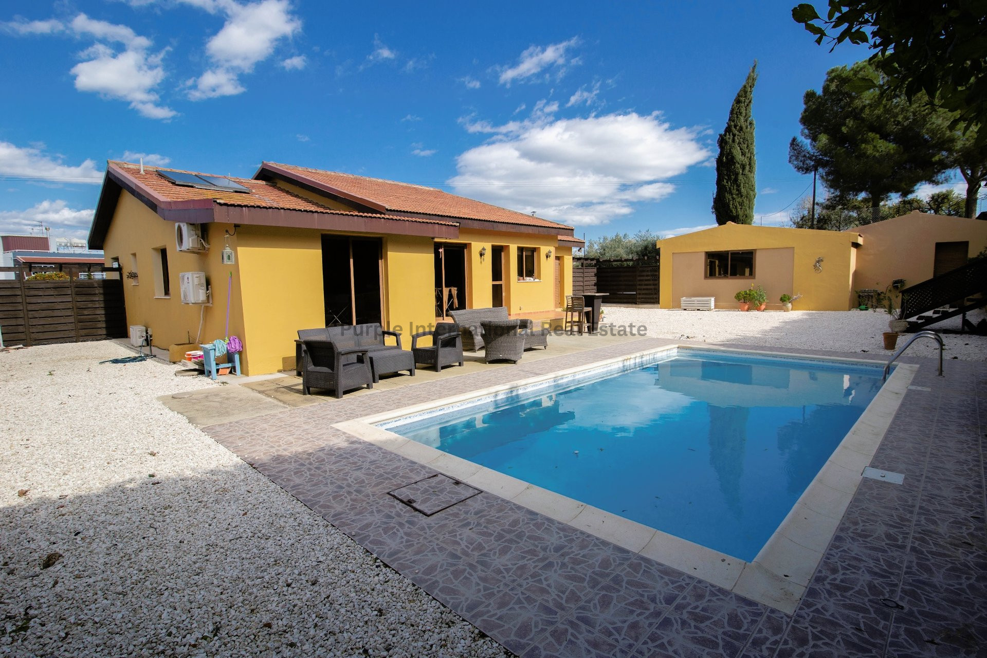 House in Moni - view 1
