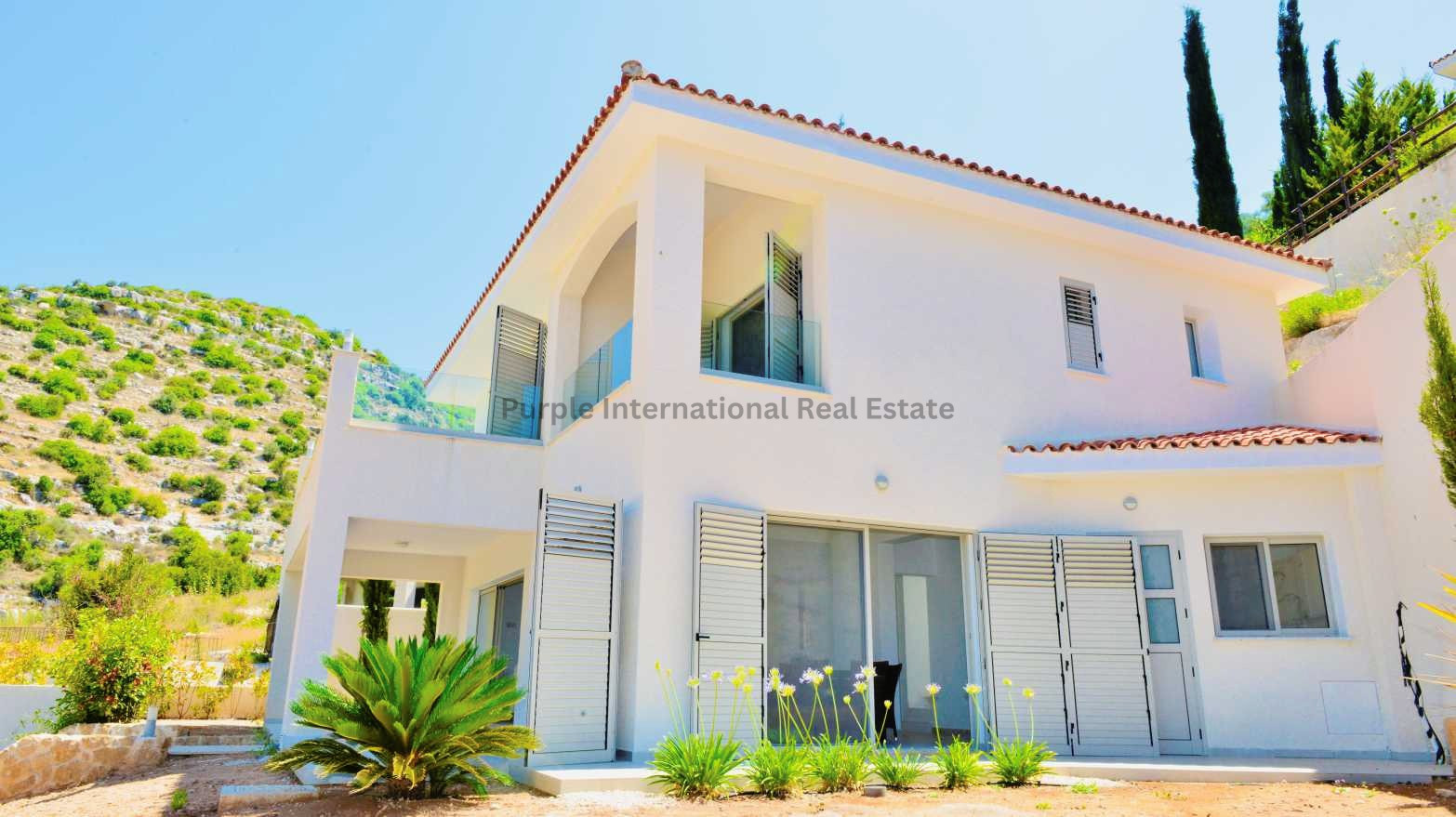 House in Tala - view 1