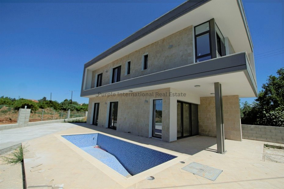 House in Trachoni (Lemesou) - view 1