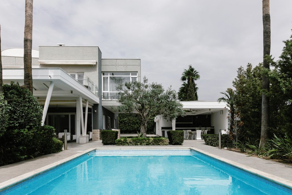 House in Pano Pyrgos - view 1