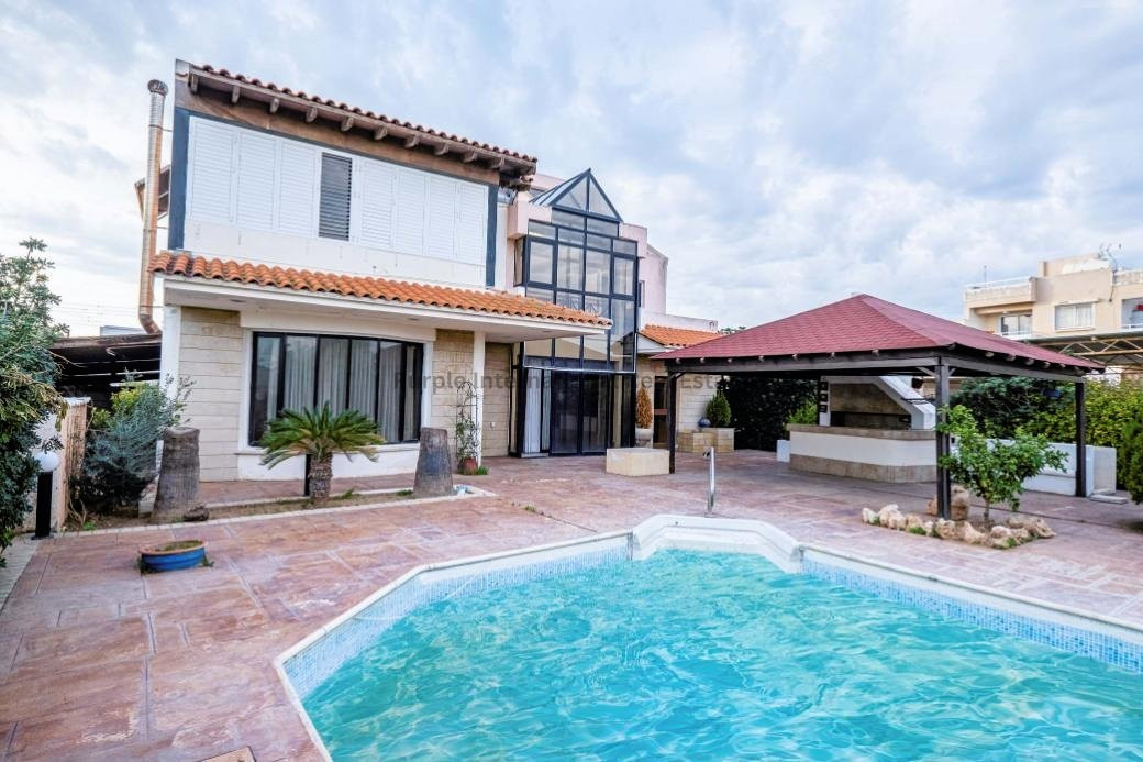 House in Paralimni - view 1