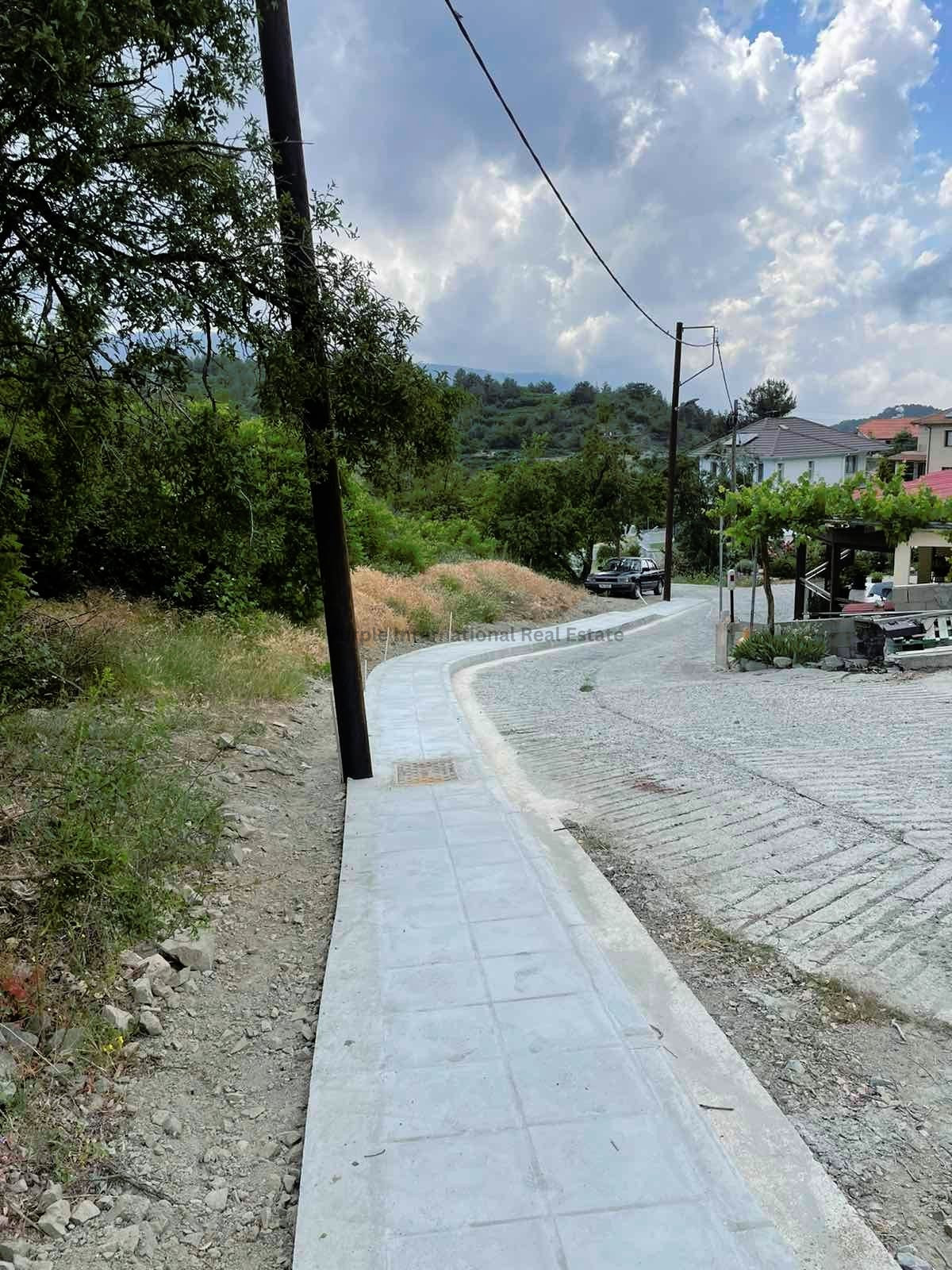 House in Kyperounta - view 1