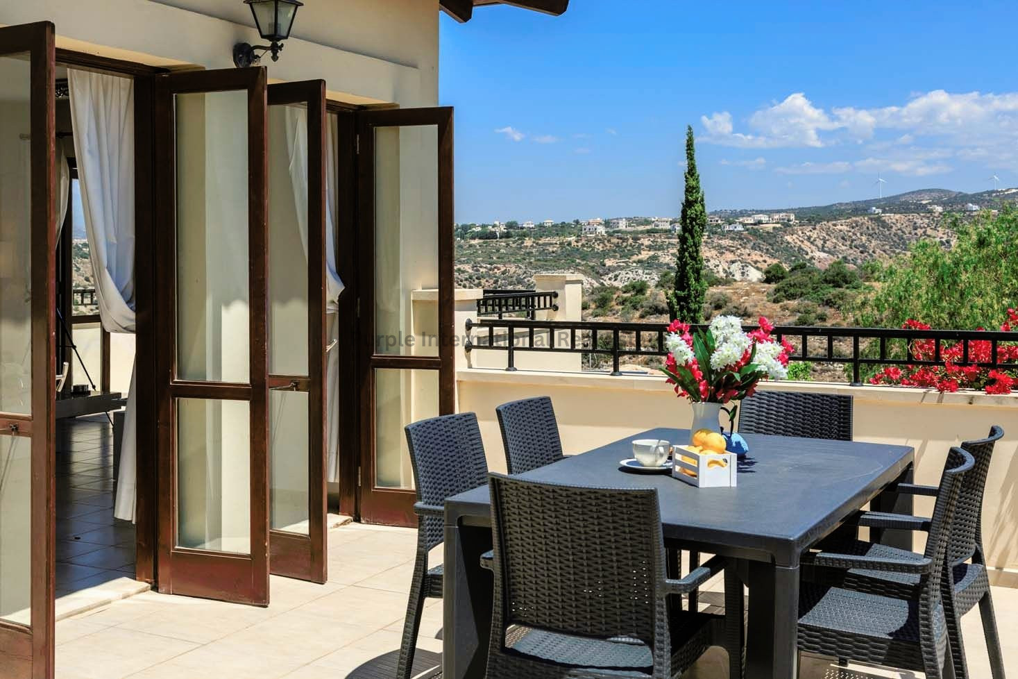 Apartment in Kouklia - view 1