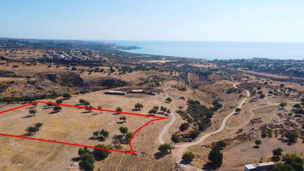 House in Pegeia - view 1