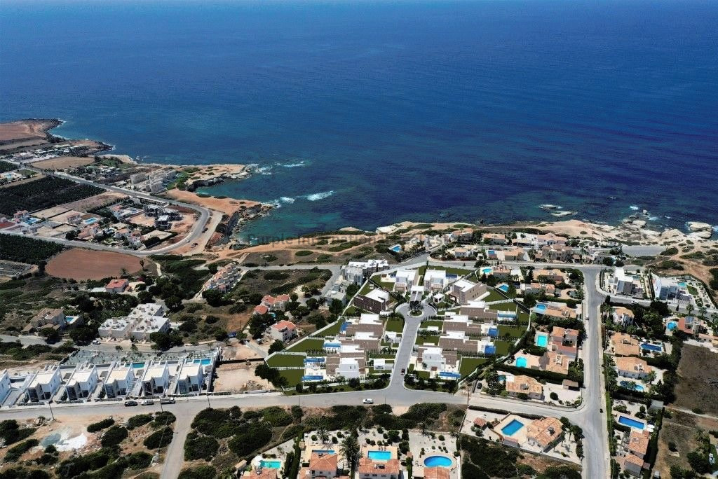 House in Pegeia - view 1