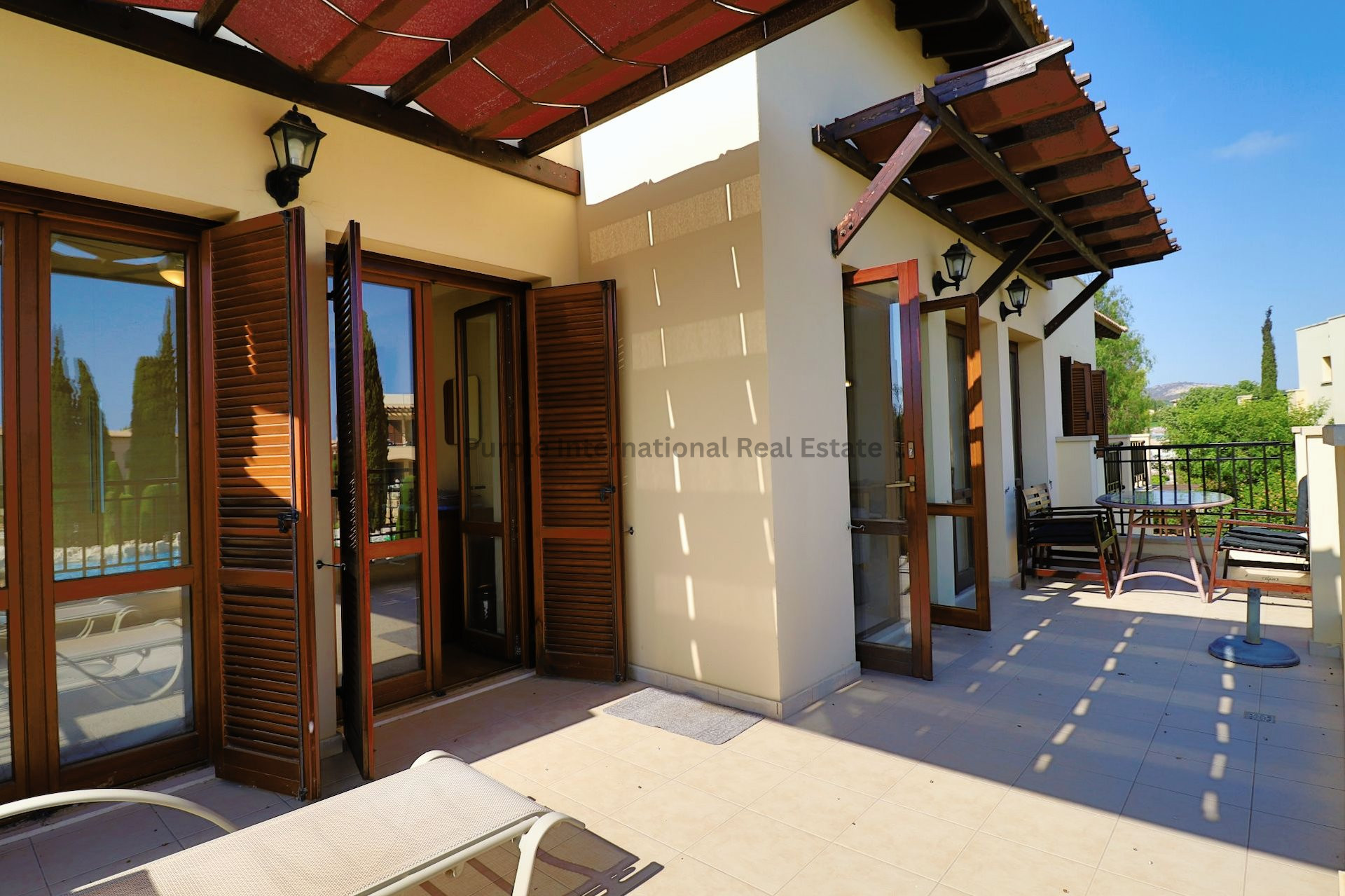 Apartment in Kouklia - view 1