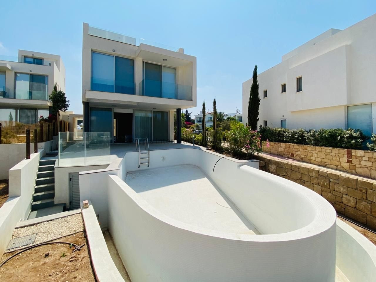 House in Chlorakas - view 1
